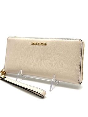 Michael Kors Large Continental Wallet Light Cream
